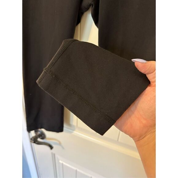 Lululemon Cropped Workout Activewear Leggings Size 6 - Picture 2 of 6